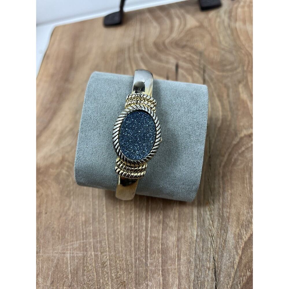 Gem Essence Women’s Wrist Watch Cover Flip Over Face Druzy Sparkle Bejeweled ⏱🔥